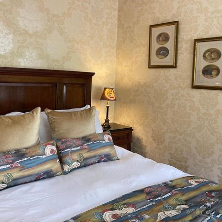 Braithwaite Hall Bed & Breakfast Middleham Exterior photo