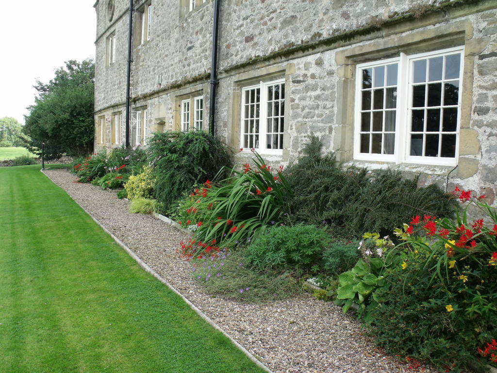 Braithwaite Hall Bed & Breakfast Middleham Exterior photo