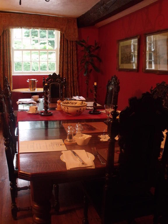 Braithwaite Hall Bed & Breakfast Middleham Exterior photo
